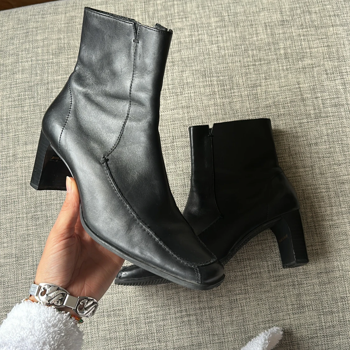 Svarta Stövlar / klackar /boots 