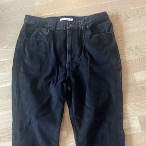Levis jeans  - Snygga nästan aldrig använda 