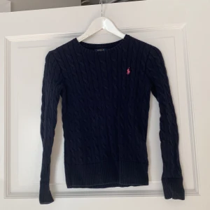 Raul lauren tröja - En ganska tjock tröja, bra på hösten 