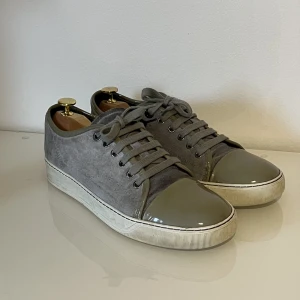 Lanvins - Lanvins i ovanlig cw. Skick 8/10, bara lite smutsiga. Inga skador på lacken. Storlek 6, passar 40/41