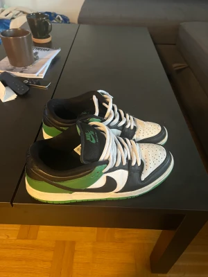 Nike Dunk SB Classic Green - Köpare står för frakt 🚚  Bara att skriva vid frågor