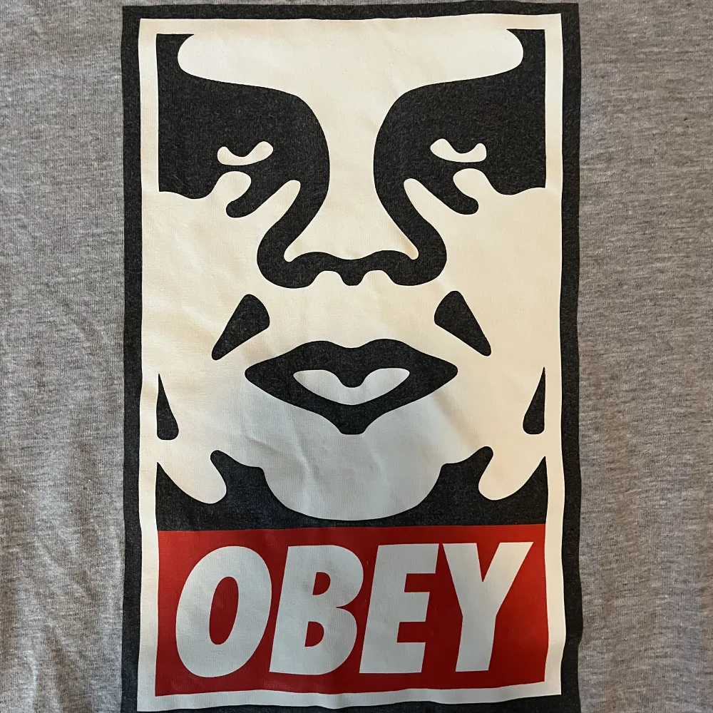 Fet obey t shirt. T-shirts.