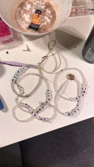 Smycken  - Egen gjorda smycken 