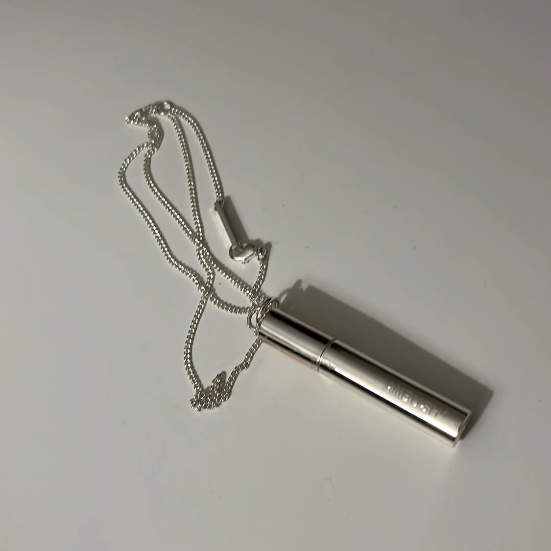 Ambush Pill case halsband