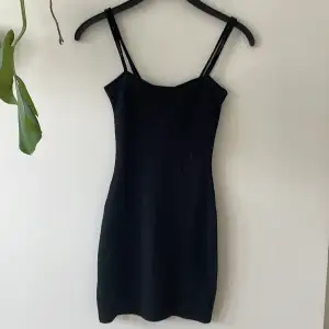 Snygg klänning från H&M i strl XS!