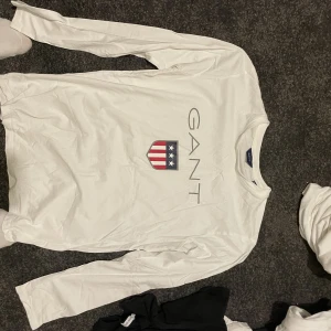 Gant t shirt - Bra skick skriv om du har frågor Köparen står för frakt