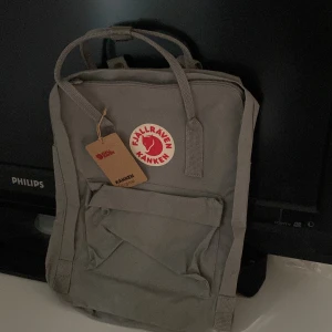 Fjällräven väska  - Säljer då den aldeig används, den är helt ny 