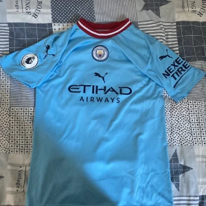 Manchester city matchtröja  - Matchtröja Manchester city i nyskick 