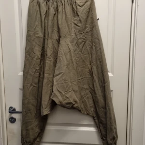 Haremsbyxor  - Helt nya använt dem 1gång