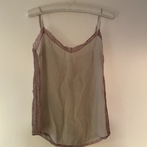 Zadig Voltaire linne - Löst sittande Linna från Zadig Voltaire. Knappt använd.