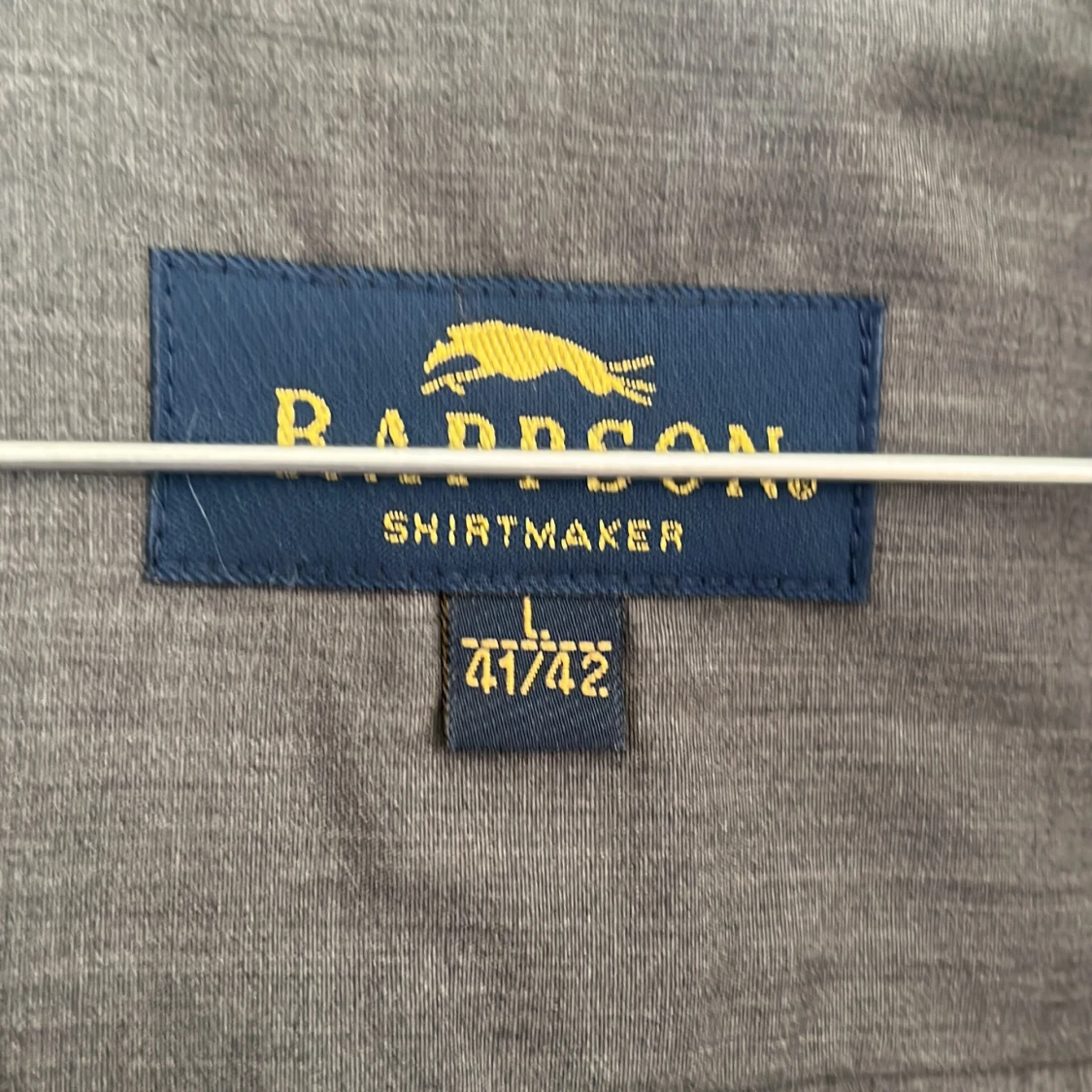 Mörkgrå skjorta - 90