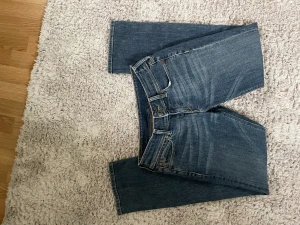 Supersnygga jeans från Levis - Supersnygga lågmidjade bootcut/straightleg jeans från Levis💕💕