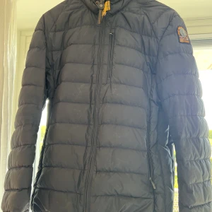 Parajumpers size s - Begagnat skick  Herr size s 