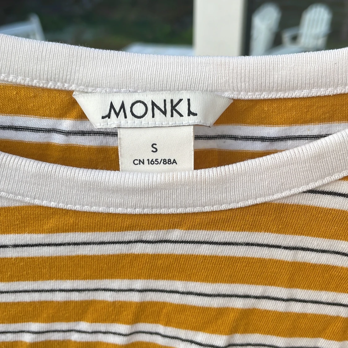 Gul randig  Tröja - 90