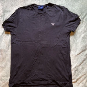 Gant Tshirt - Gant T-shirt Helt oanvänd Pågrund av att den är för liten