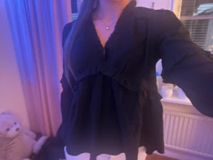 Blus - Blus från NA-KD i nyskick❤️