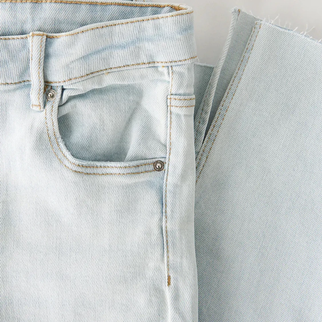 Ljusa Jeans Gina tricot - 90