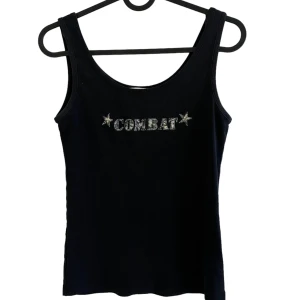 Linne med tryck - Snyggt linne med tryck och stjärnor⭐️💖 sitter som s/xs!