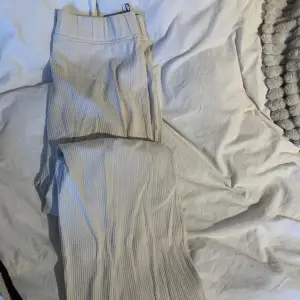 Supersköna beiga pyjamasbyxor från HM