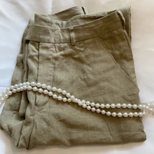 gröna linnebyxor  - helt oanvända linnebyxor 🌷