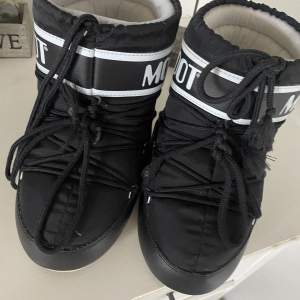 Säljer nu mina så coola Moon boots!🤩🤩🤩