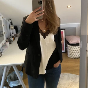 Kavaj - Fin kavaj från Veromoda. Kommer inte till användning längre. Sparsamt använd❤️