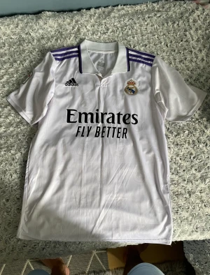 Real Madrid modric  - Storlek M 