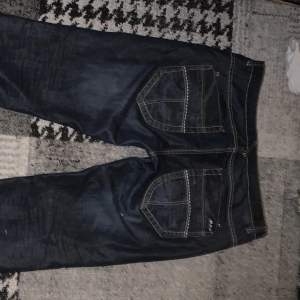 Good condition,bootcut i think 