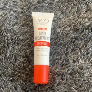Aco spot treatment  - ACO spot treatment för finnar porer och black heads! Helt full, aldrig använd, har endast legat i min låda ❤️