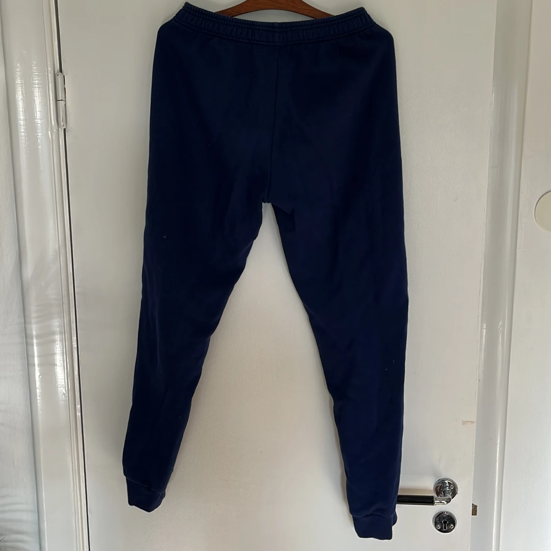 Adidas byxor blåa - 90