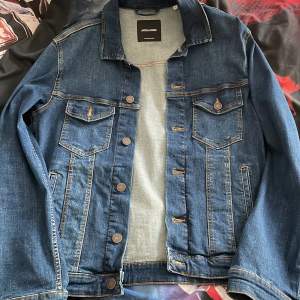 Jack&Jones Denim/Jeans Jacka i nyskick, ny pris runt 600