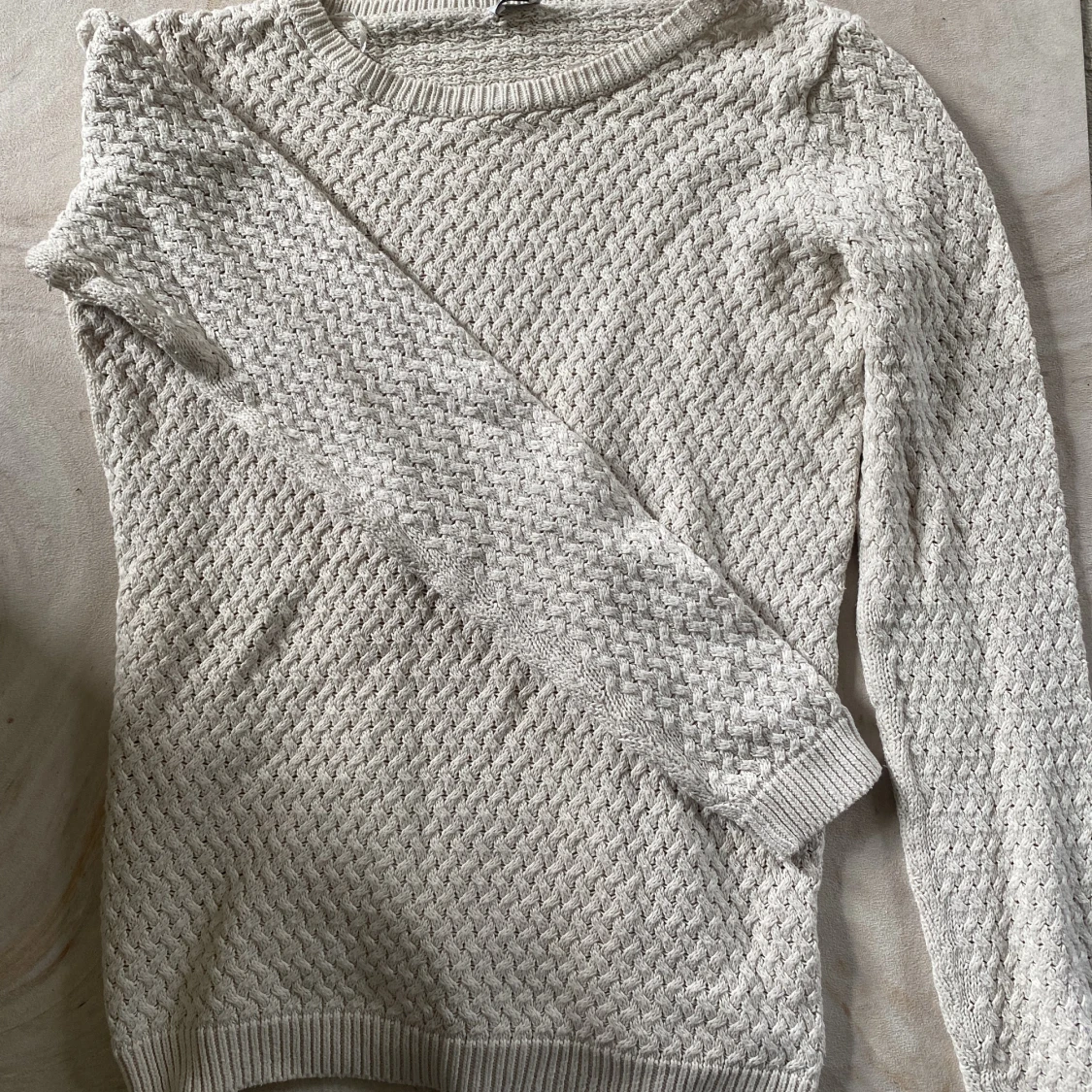 Stickad tröja
