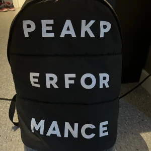 Peak performance ryggsäck  - Bra skick  Ryggsäck 