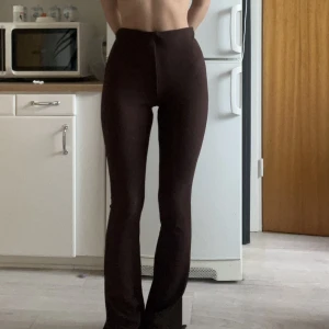 Bruna byxor  - Använda 1g, som nya