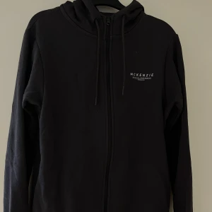 Tjocktröja/Hoodie från Mckenzie - Tjocktröja/Hoodie från Mckenzie