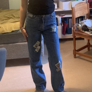 Jeans - coola vintage jeans med märken