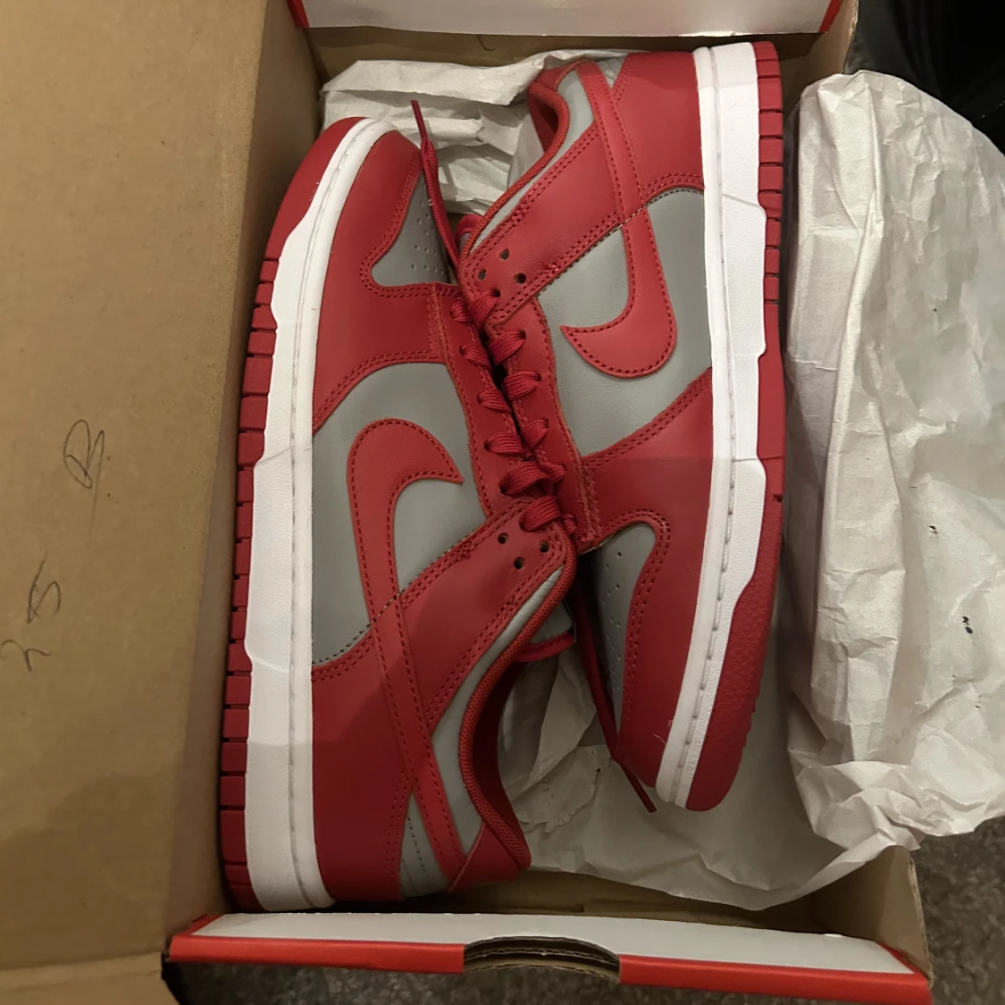 Nike Dunk Low Retro Medium Grey Varsity Red UNLV - 90