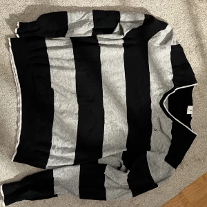 Tröja - Randig tröja 