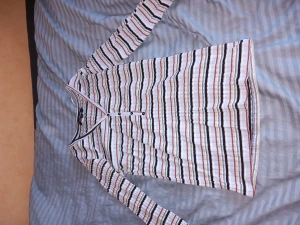 Tröja - Jättesöt tröja! Säljer pga att den inte kommer till användning.