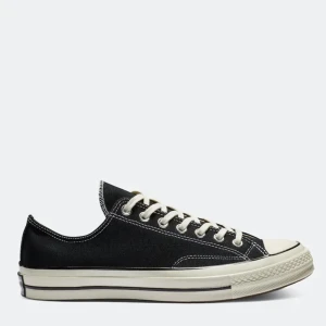 Converse chuck 70 skor - Converse chuck 70 skor helt nya. Säljes då de inte passade, storlek 43. Nypris ligger runt 950kr
