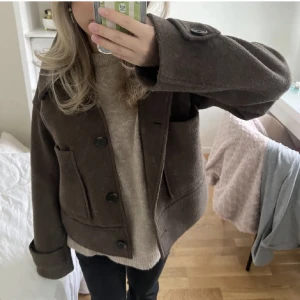 Brun kappa från Kappahl  - Fin kappa från Kappahl som är slutsåld 💖