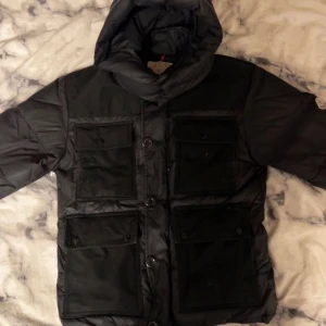 Moncler jacka storlek 1 (S) - Bra skick, äkta