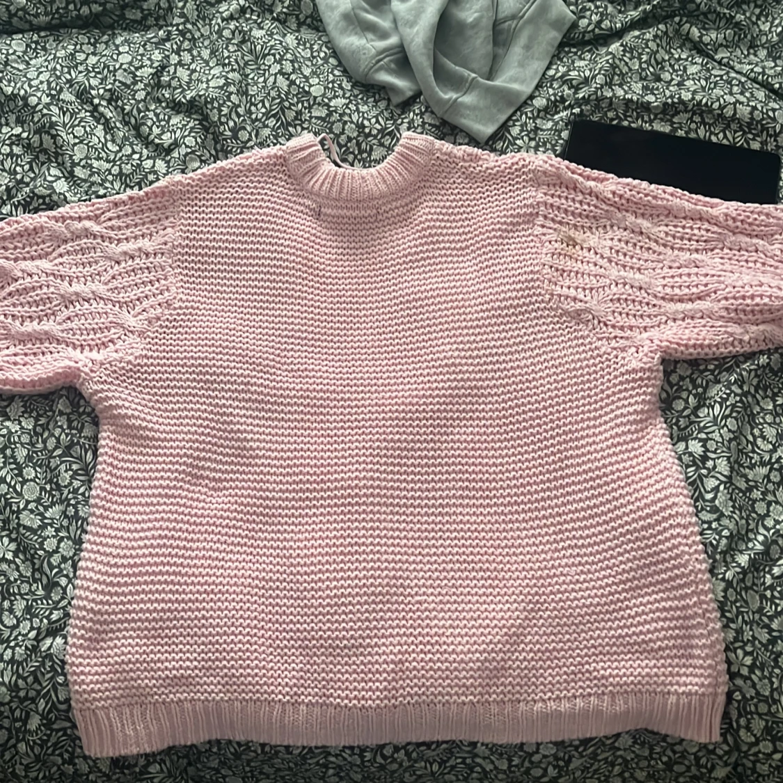Rosa stickad tröja - 90