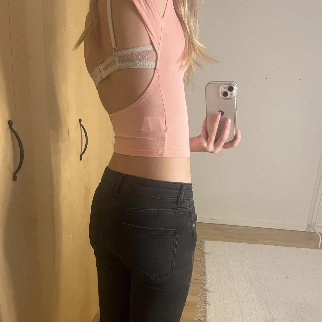 T-shirt med hål i ryggen💘🎄