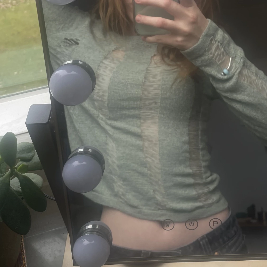 Långärmad ljusgrön tröja - 91