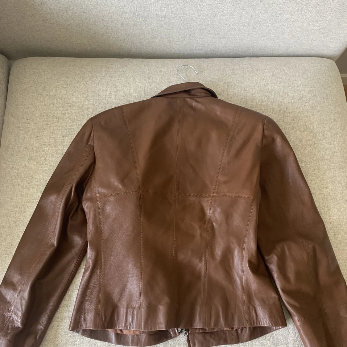 Brun läder jacka - 90