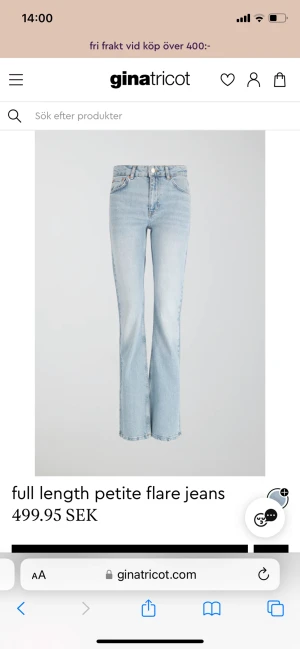 Bootcut jeans blå - Jättefina ljuseblå bootcut jeans. Säljer är att dom är för små för mig 💙