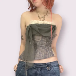 Unik korsett  - Ascool korsett! Handgjord och är verkligen one of a kind. Säljs pga att den tyvärr inte kommer till användning. Superbra skick!