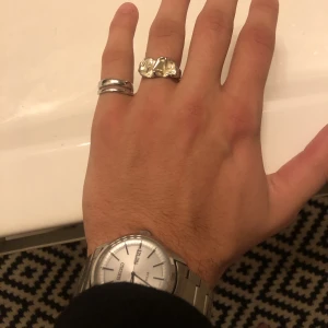 Ring - fet ring, ganska liten