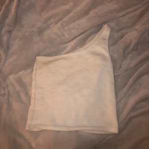 Topp från gina - Jätte fin topp från gina 